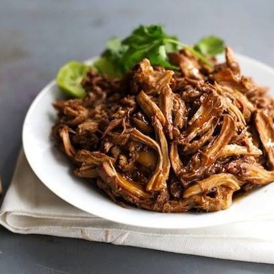 Honey Glazed Crockpot Chicken Adobo - simple pantry ingredients, hardly any hands-on time, 200 calories. | https://trim-secret.today