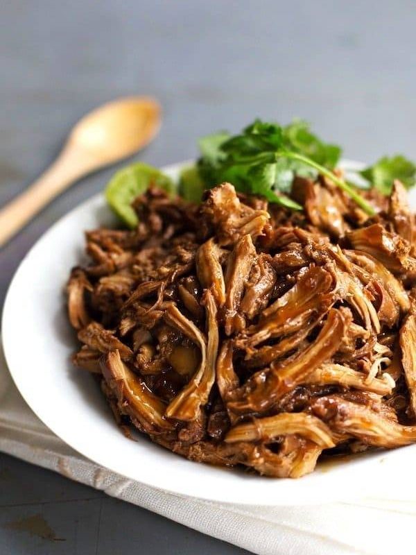 Honey Glazed Crockpot Chicken Adobo - simple pantry ingredients, hardly any hands-on time, 200 calories. | https://trim-secret.today