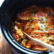 Super Easy Skinny Veggie Crockpot Lasagna - a handful of simple ingredients for a healthy family dinner. | https://trim-secret.today